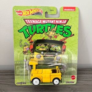 Hot Wheels PREMIUM - Teenage Mutant Ninja Turtles - ‘Party Wagon’